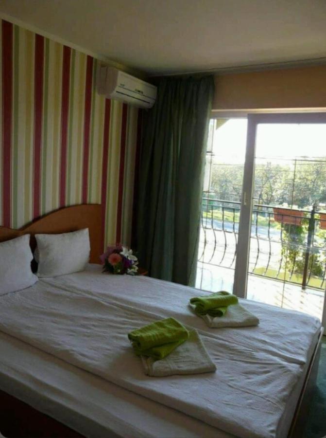 Motel Ioanis Mondorlak Kültér fotó