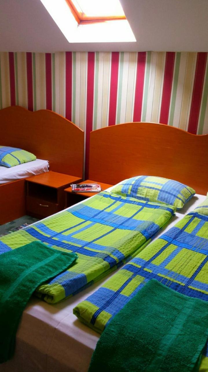 Motel Ioanis Mondorlak Kültér fotó