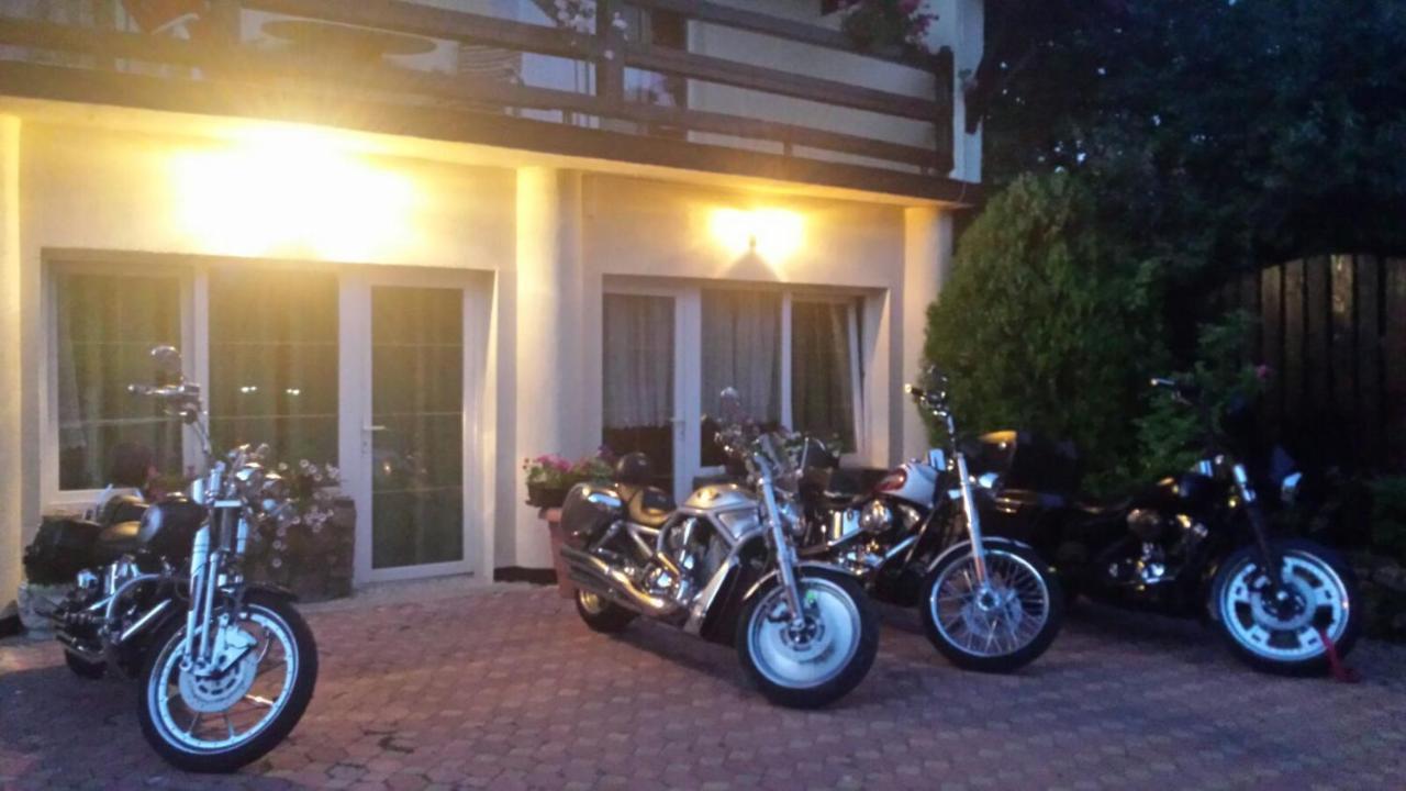 Motel Ioanis Mondorlak Kültér fotó